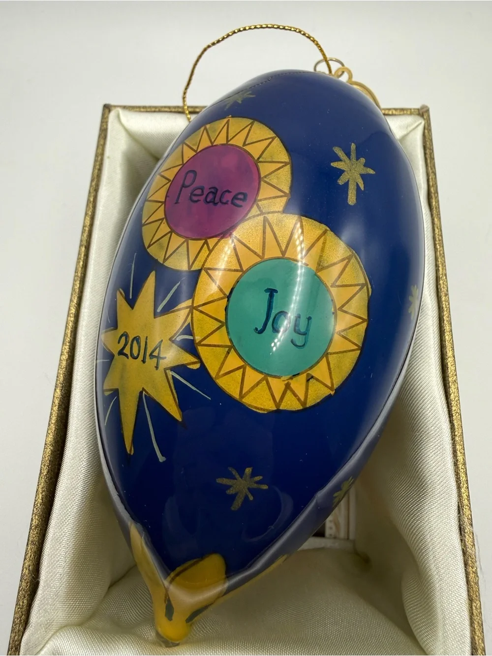 Pier 1 Li Bien 2014 Holy Family Nativity Glass Ornament Peace Joy Boxed